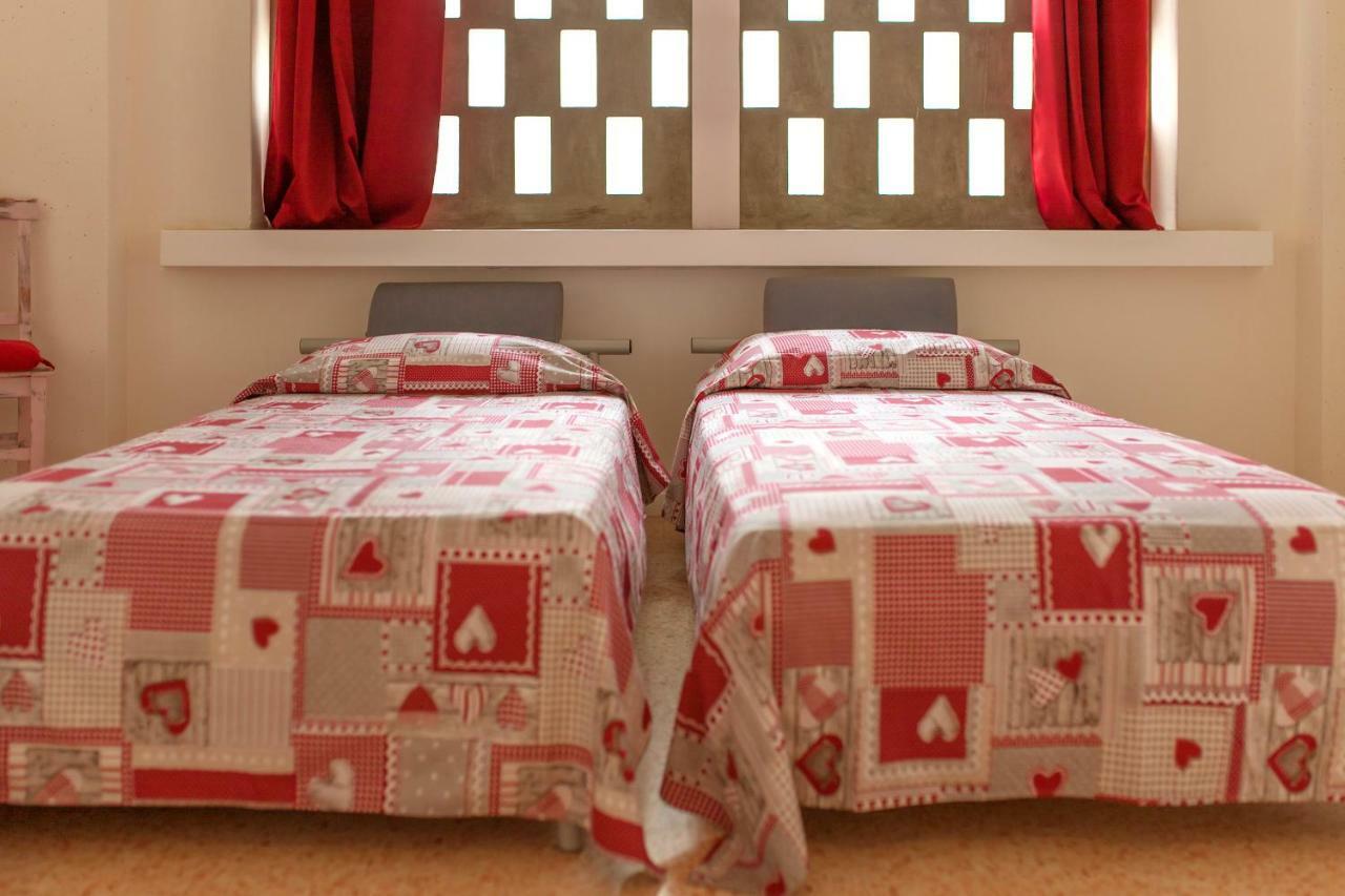 Joy Living Hotel Сандра Екстериор снимка